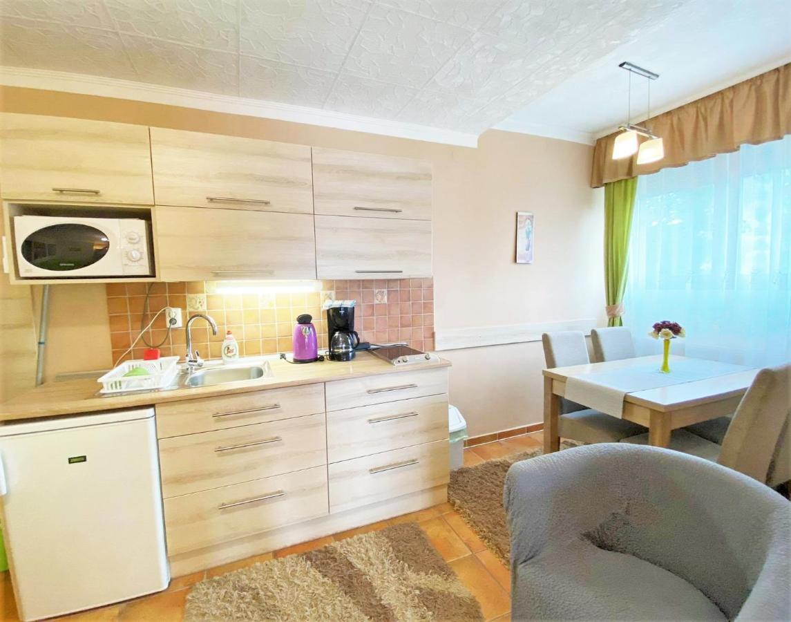 Apartman Siesta Buek - Buekfuerdo Buk Exterior foto
