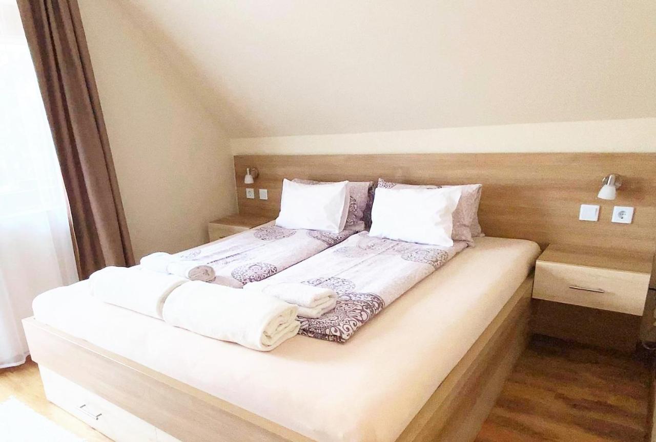 Apartman Siesta Buek - Buekfuerdo Buk Exterior foto