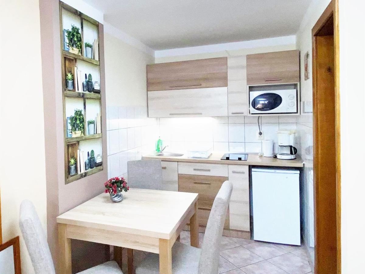 Apartman Siesta Buek - Buekfuerdo Buk Exterior foto