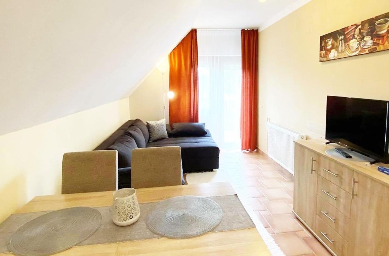 Apartman Siesta Buek - Buekfuerdo Buk Exterior foto