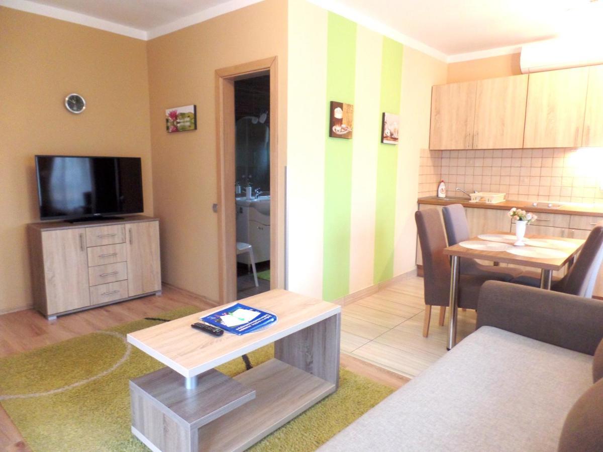 Apartman Siesta Buek - Buekfuerdo Buk Exterior foto