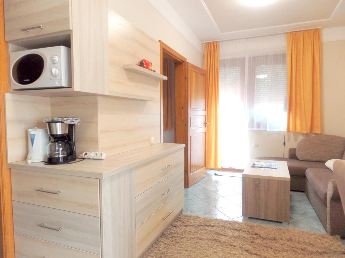 Apartman Siesta Buek - Buekfuerdo Buk Exterior foto