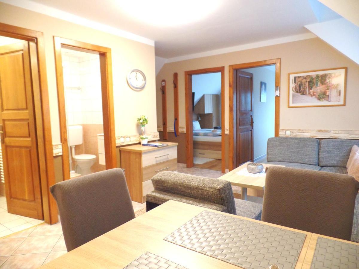 Apartman Siesta Buek - Buekfuerdo Buk Exterior foto