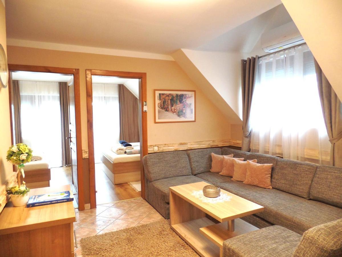 Apartman Siesta Buek - Buekfuerdo Buk Exterior foto