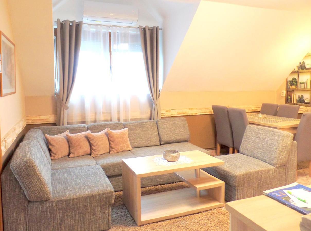 Apartman Siesta Buek - Buekfuerdo Buk Exterior foto