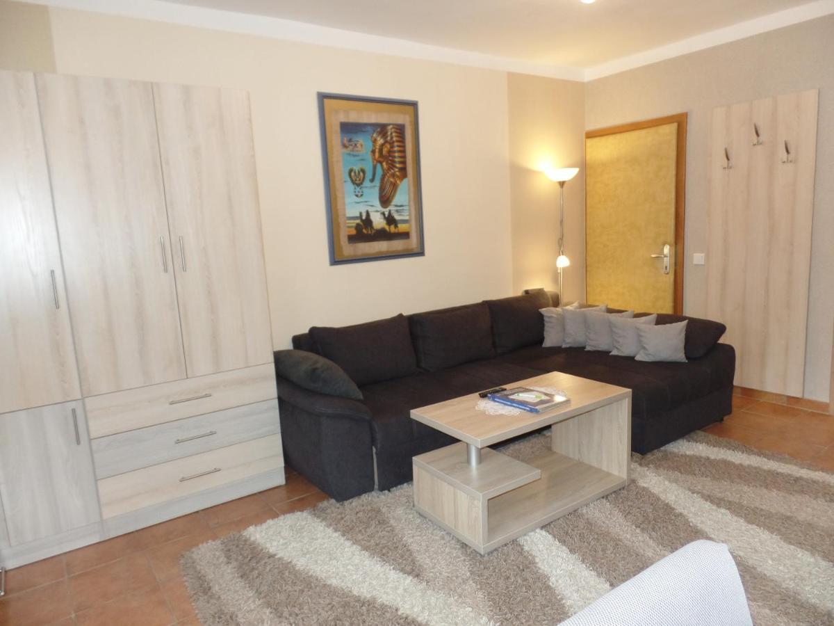 Apartman Siesta Buek - Buekfuerdo Buk Exterior foto