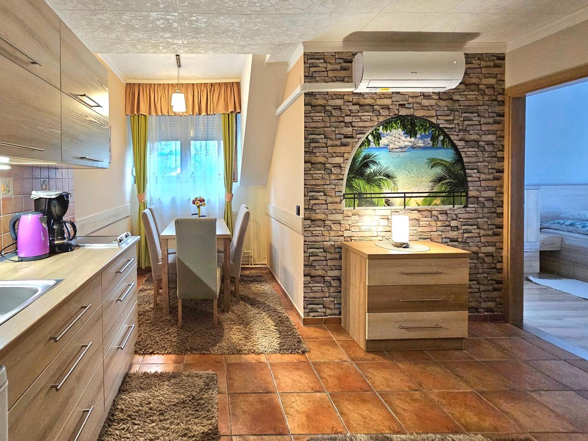 Apartman Siesta Buek - Buekfuerdo Buk Exterior foto