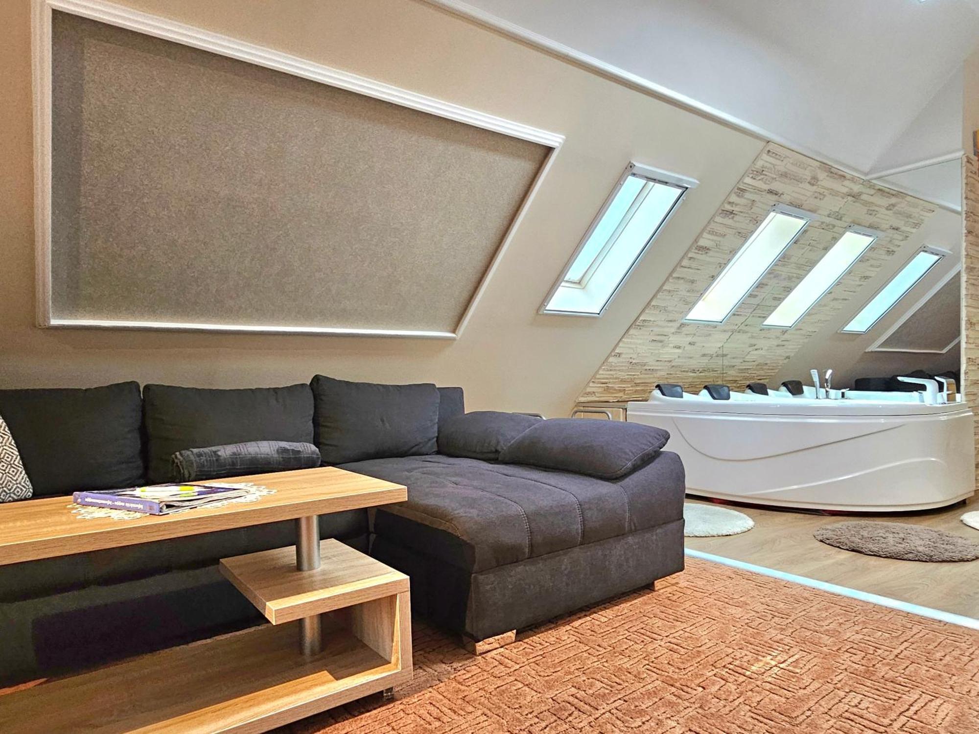 Apartman Siesta Buek - Buekfuerdo Buk Exterior foto