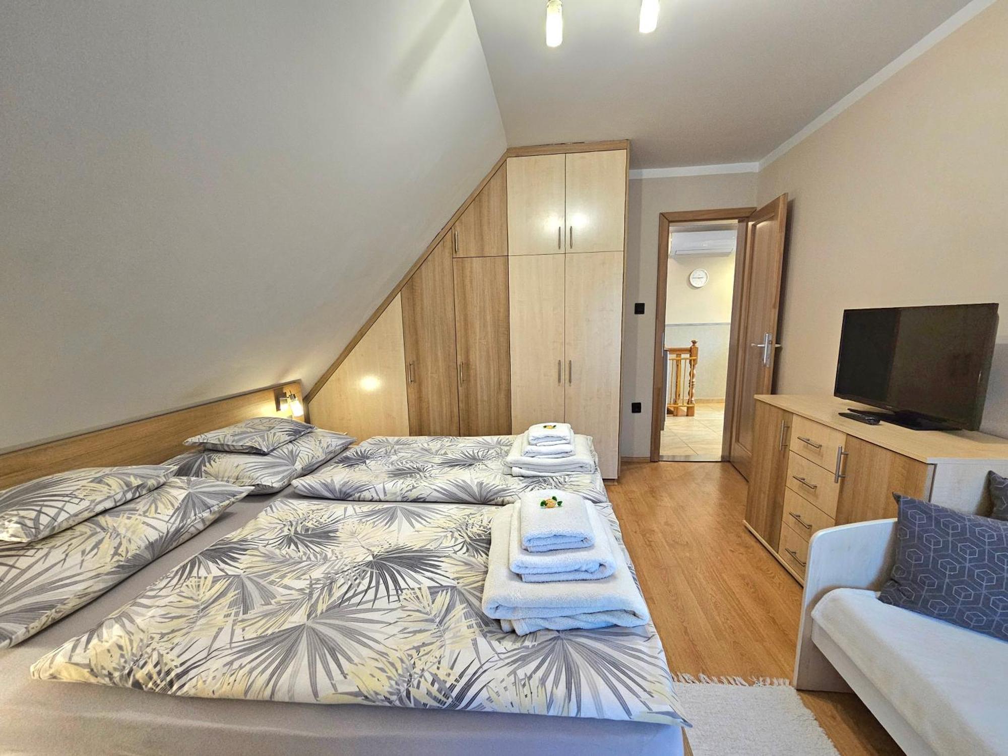 Apartman Siesta Buek - Buekfuerdo Buk Exterior foto