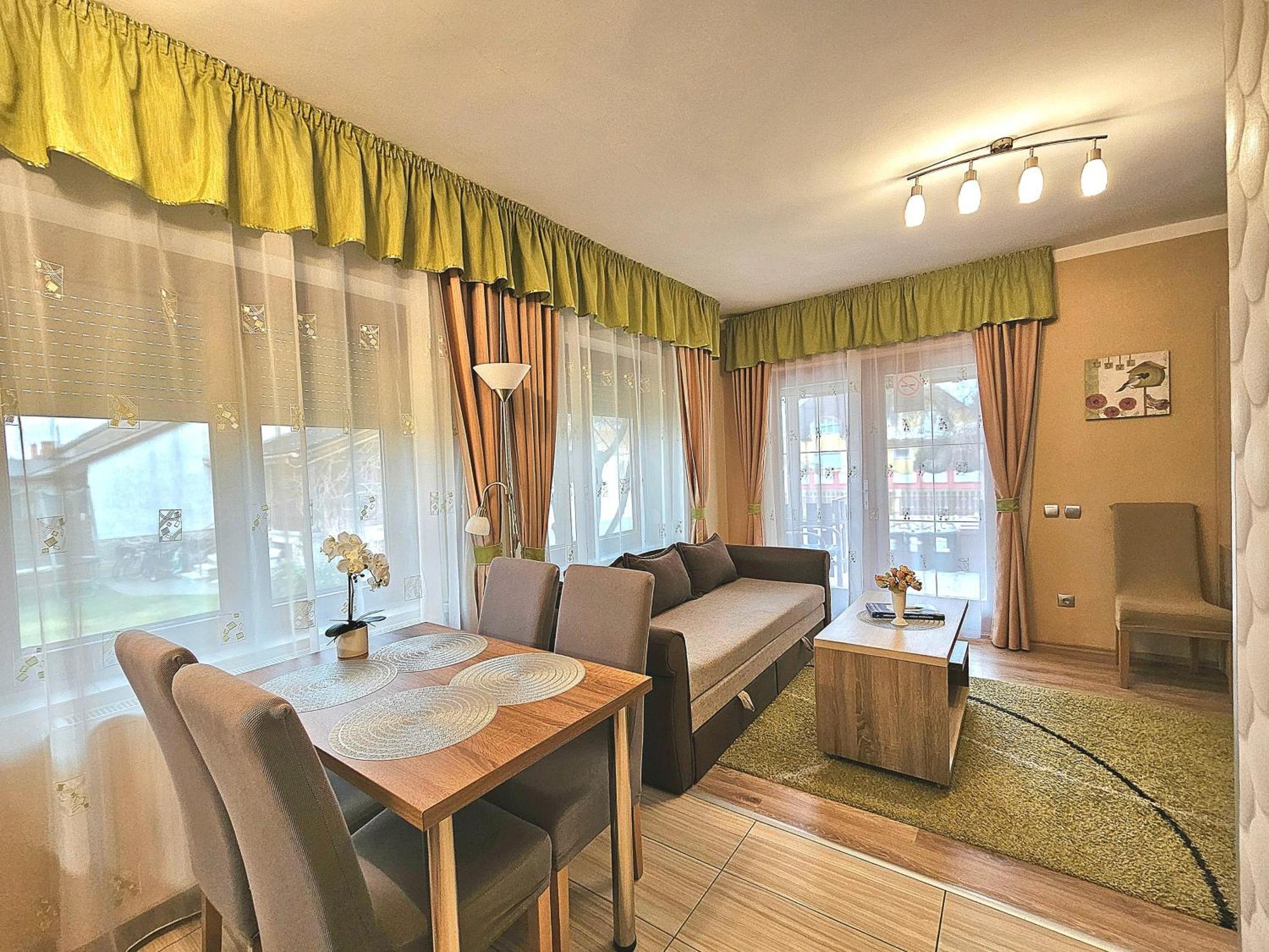 Apartman Siesta Buek - Buekfuerdo Buk Exterior foto
