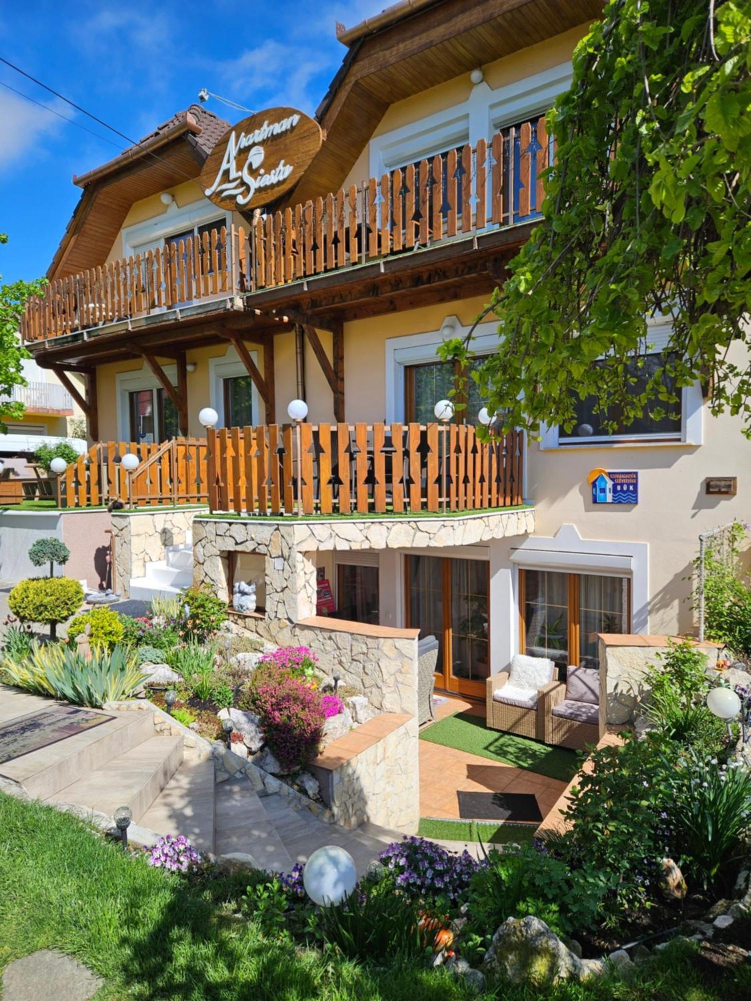 Apartman Siesta Buek - Buekfuerdo Buk Exterior foto